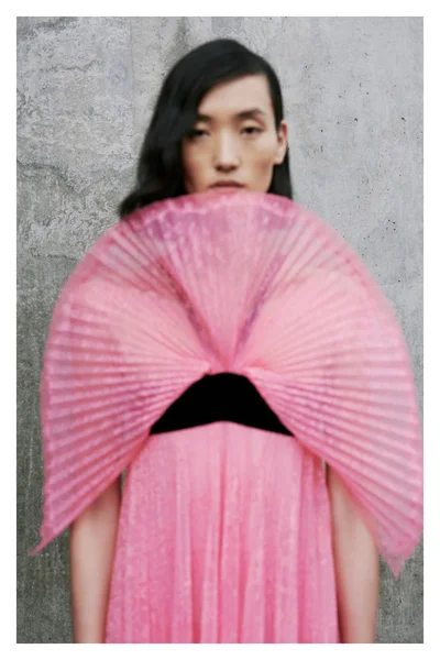 Look 14